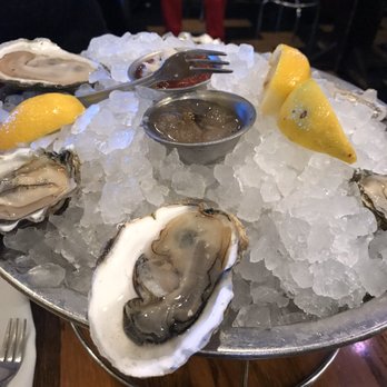 Shaw's Crab House - Oysters! - Seafood Near Me - Chicago, Illinois Shaw's Crab House - Oysters! - Seafood Near Me - Chicago, Illinois