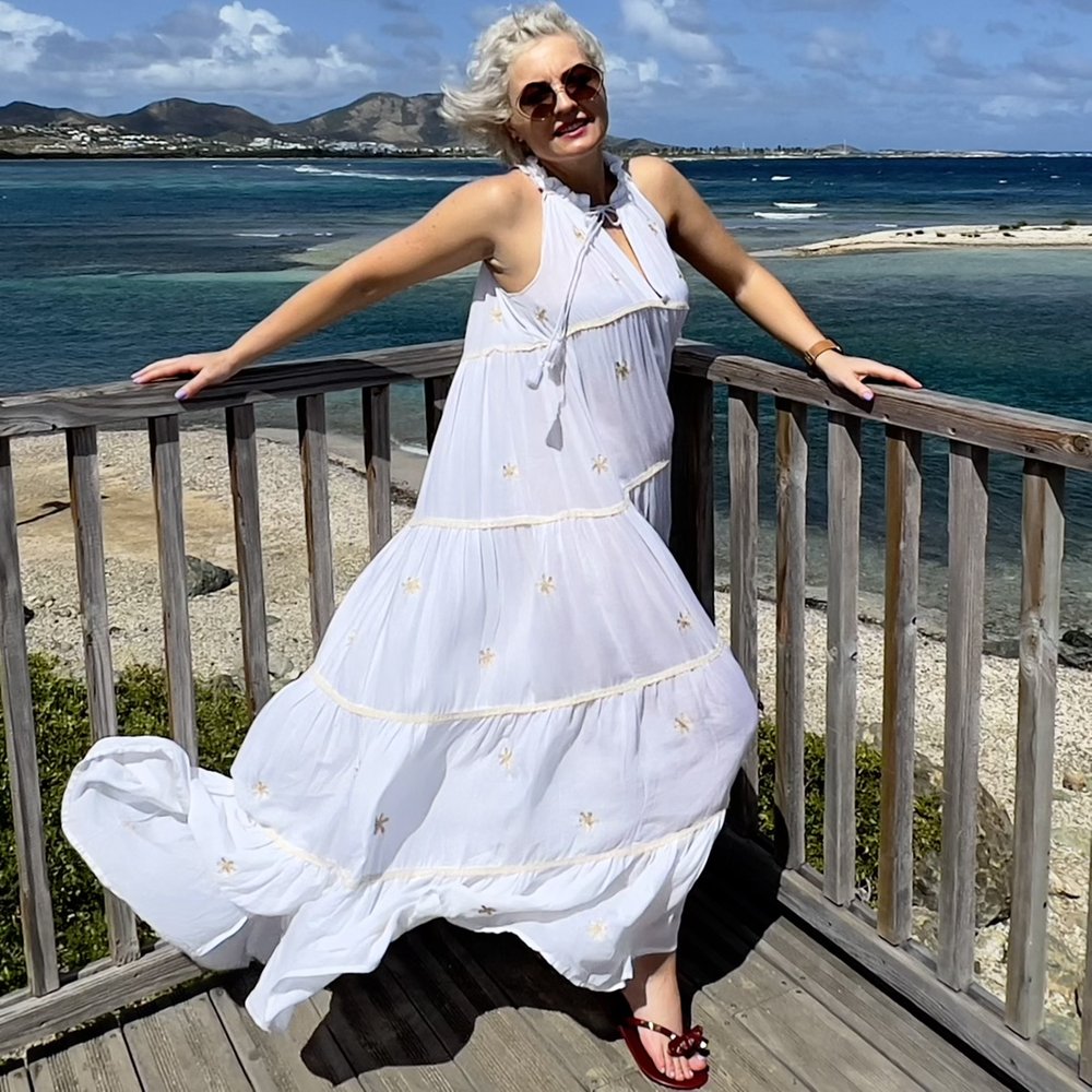 Divine Glow Sunless Logo