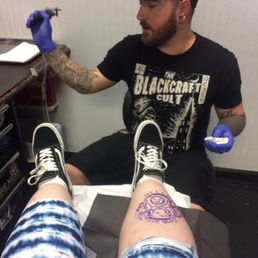 Shawn Ashton- tattoo artist