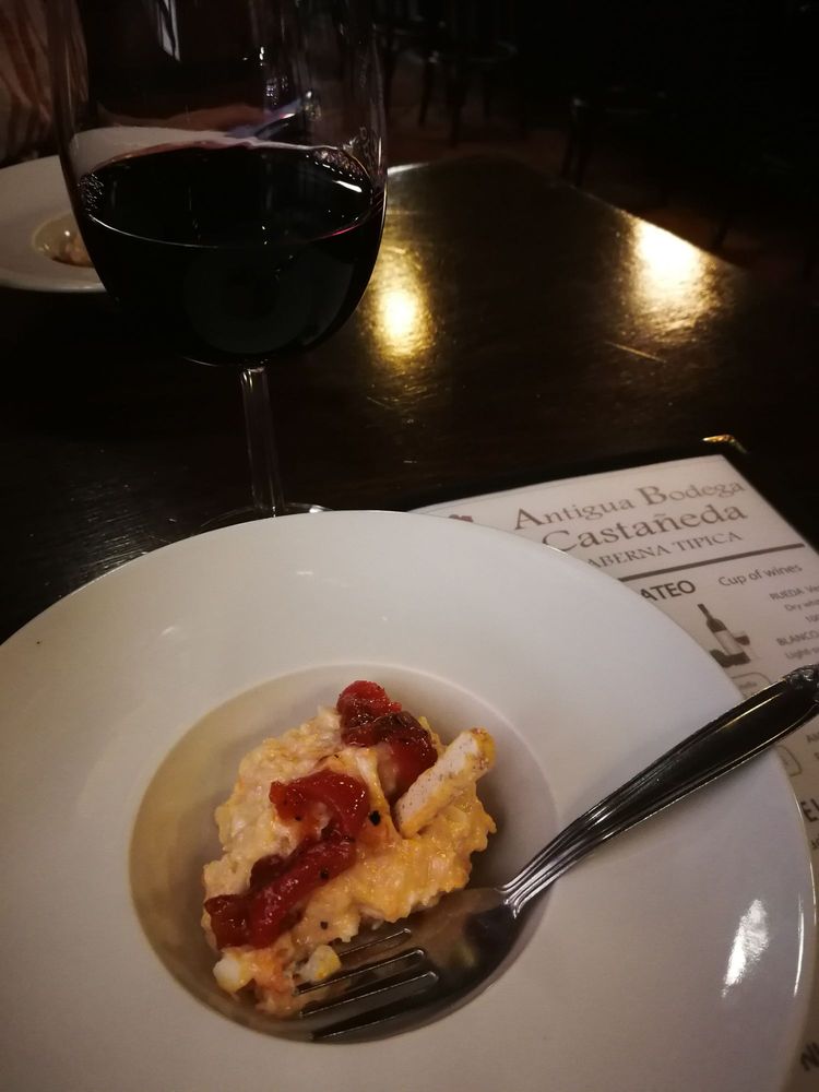 ANTIGUA BODEGA CASTAÑEDA 36 Photos & 17 Reviews Tapas Bars Calle