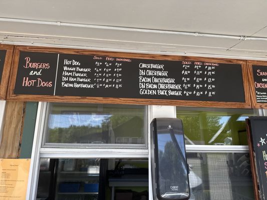 Crosby's Drive-In by null