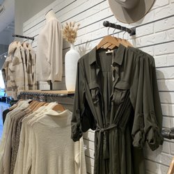Mainstream Boutique - Clothing racks
