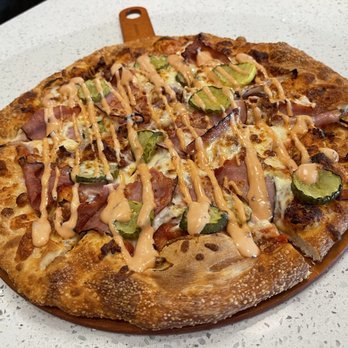 Slidders Pizza - Awesome Pizza with homemade dough and sauces made to your request - Pizza Near Me - Orlando, Florida Slidders Pizza - Awesome Pizza with homemade dough and sauces made to your request - Pizza Near Me - Orlando, Florida