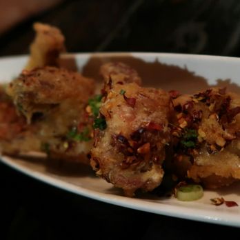 Common Theory - Salt and pepper wings - Gastropubs Near Me - San Diego, California
