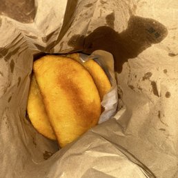 Empanada De Carne Mechada / Shredded Meat Empanada