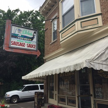 DeFazio's - Exterior - Pizza Near Me - Troy, New York