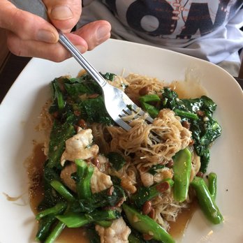 Mai Thai Restaurant - Lad Nah - Thai Near Me - Lexington, Kentucky