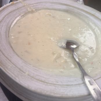 Bubba Gump Shrimp - clam chowder bowl - Seafood Near Me - Long Beach, California