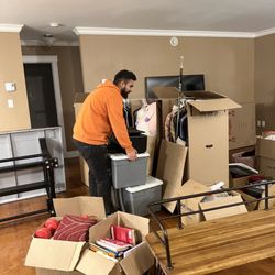 Singh's Moving - Packing and disassembling