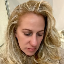 Conte Salon