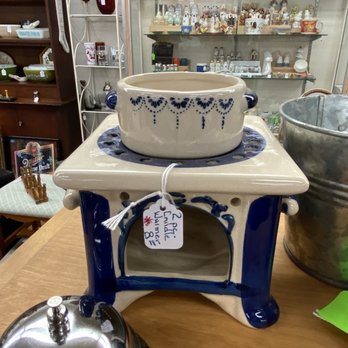 Sissy's Attic - Fondue pot or candle feb 2021 - Antiques Near Me - Marysville, California Sissy's Attic - Fondue pot or candle feb 2021 - Antiques Near Me - Marysville, California