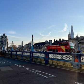 Hotel Indigo - Located on the intersection of Minories & India St, a 10 minute walk to Tower of London entrance - Hotels Near Me - London, XGL Hotel Indigo - Located on the intersection of Minories & India St, a 10 minute walk to Tower of London entrance - Hotels Near Me - London, XGL