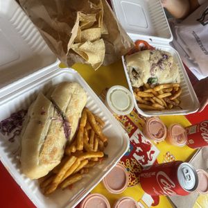 CALI N TITO’S - 663 Photos & 854 Reviews - 1427 S Lumpkin St, Athens
