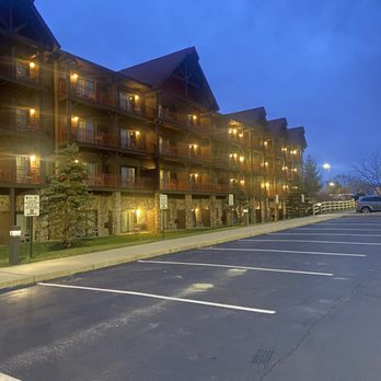 Great Wolf Lodge - Outside - Resorts Near Me - Mason, Ohio Great Wolf Lodge - Outside - Resorts Near Me - Mason, Ohio