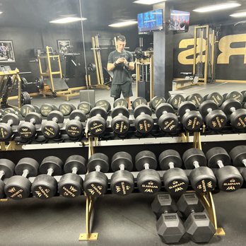 WNR'S CIRCLE Training Facility - Trainers Near Me - Burbank, California WNR'S CIRCLE Training Facility - Trainers Near Me - Burbank, California