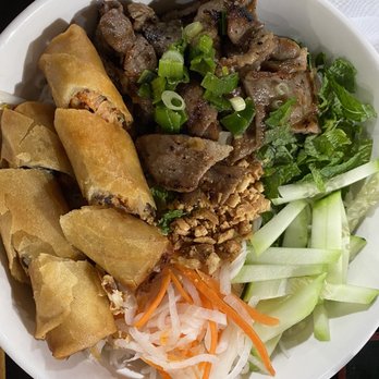Pho Lyfe - Grilled pork and egg roll noodle bowl - Vietnamese Near Me - Sunnyvale, California Pho Lyfe - Grilled pork and egg roll noodle bowl - Vietnamese Near Me - Sunnyvale, California