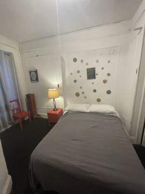 Carlton Arms Hotel by null