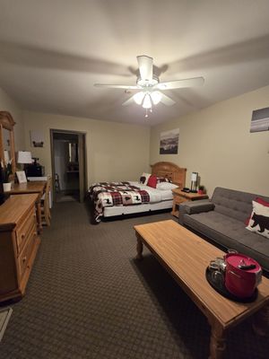 Parkway Motel by null