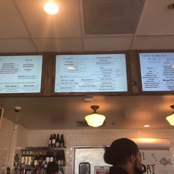 FISH DISTRICT - Seafood Near Me - San Diego, California