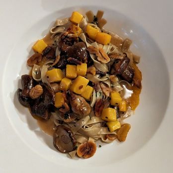 The Mountain House - Mushroom butternut pasta main course - New American Near Me - Woodside, California