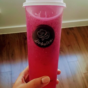 Debutea - Brooklyn - Queen of dragon fruit 2.0 - Poke Near Me - Brooklyn, New York