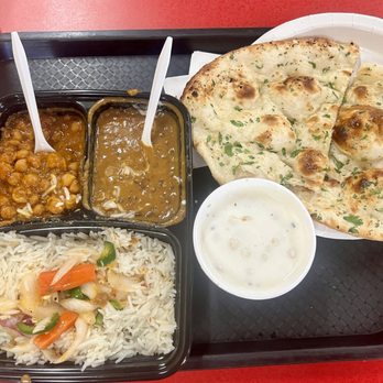 Baba Sweets - Chana masala, Dal Makhni, rice, yogurt and garlic naan bread. - Desserts Near Me - Los Angeles, California