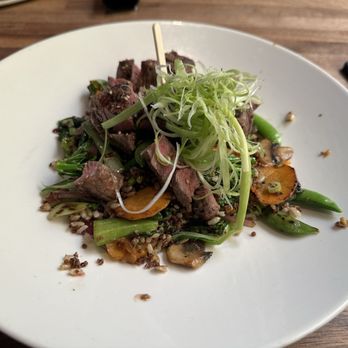 Yard House - Steak Bowl - New American Near Me - West Nyack, New York