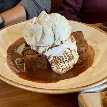 Lazy Dog - Smores S'more Brownie Sundae - New American Near Me - Las Vegas, Nevada Lazy Dog - Smores S'more Brownie Sundae - New American Near Me - Las Vegas, Nevada