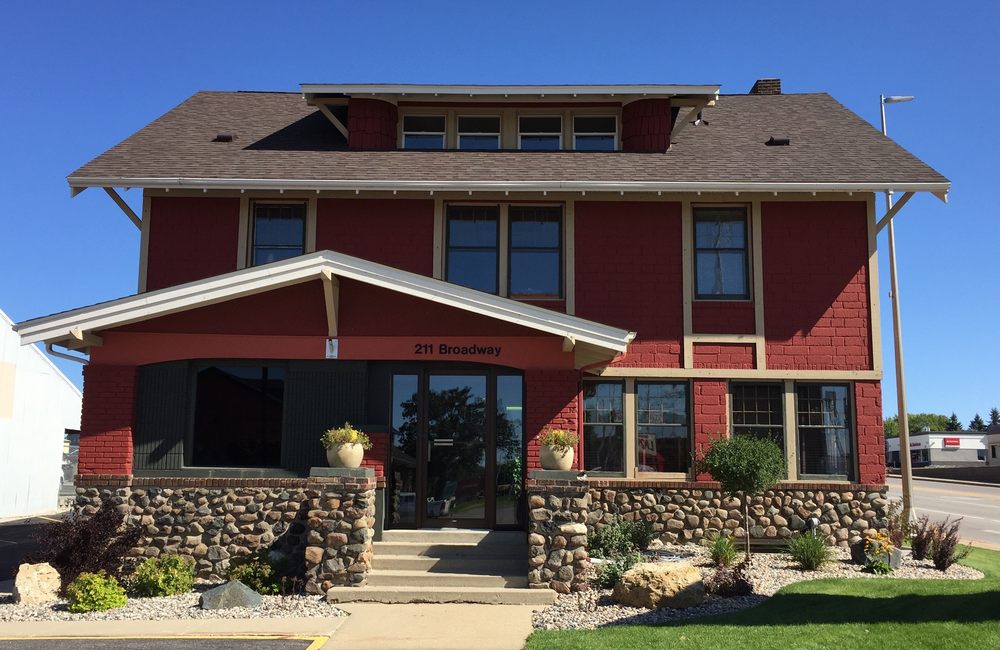 COUNSELOR REALTY 211 Broadway St, Alexandria, Minnesota Real Estate