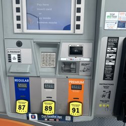 Union 76 - Look at how fake the card reader looks! They got me!