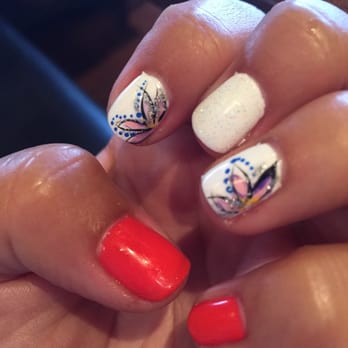 Custom Nails and Spa - Nail Salons Near Me - Waldorf, Maryland