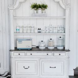Simply Skin Clarksville - Specialized treatment for: Acne, Age Management, Pigmentation and Scarring