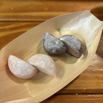 Ike’s Kitchen - Strawberry and chocolate mochi - Japanese Near Me - Roanoke, Virginia