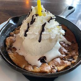 Bella's Warm Cookie Skillet Bella's Warm Cookie Skillet