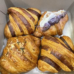Chocorrant Patisserie & Cafe - Croissants