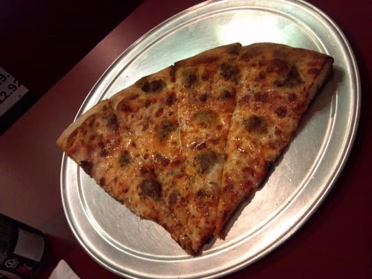 Paula & Monica's Pizzeria by null