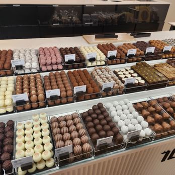 Läderach - Chocolatiers & Shops Near Me - West Hartford, Connecticut