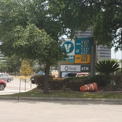 Valero - Updated street corner after Fondren improvement finished. The driveway is blocked from the street, which is good.