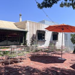 Ardovino's Desert Crossing - Front Patio area