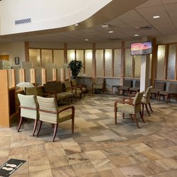 Providence Medical Group-Canby Immediate - Spacious lobby