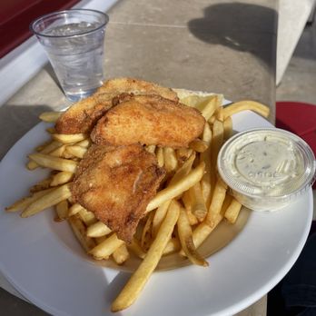 Duckie's Chowder House - Fish and chips! Delish! - Seafood Near Me - Cayucos, California Duckie's Chowder House - Fish and chips! Delish! - Seafood Near Me - Cayucos, California