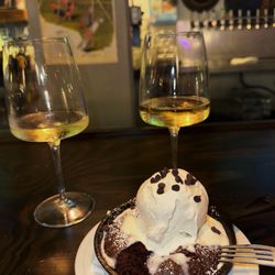 Astro Beer Hall - Brownie a la mode