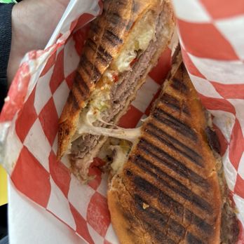 Hinckley’s Fancy Meats - Smash steak sandwich - Butcher Near Me - Orlando, Florida Hinckley’s Fancy Meats - Smash steak sandwich - Butcher Near Me - Orlando, Florida