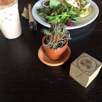Cafe Smitten - Coffee & Tea Near Me - Bakersfield, California