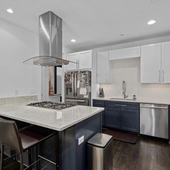 Prime House Painting - Before: navy cabinets & chipped white top cabinets - Painters Near Me - Houston, Texas Prime House Painting - Before: navy cabinets & chipped white top cabinets - Painters Near Me - Houston, Texas