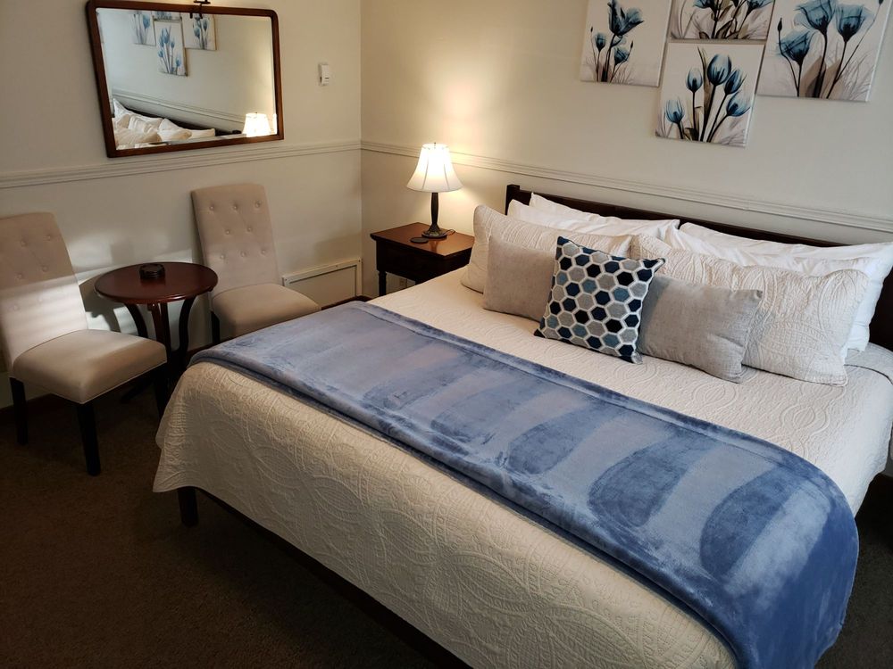 The Heron Inn & Day Spa Image