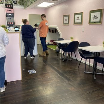 Shanks Bakery & Boba - Inside space - Desserts Near Me - Chillicothe, Ohio