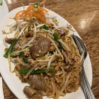 Phuket Thai Café - Thai Near Me - Honolulu, Hawaii Phuket Thai Café - Thai Near Me - Honolulu, Hawaii
