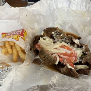 5 Points Restaurant - Gyro & Fries - Fast Food Near Me - North Chicago, Illinois