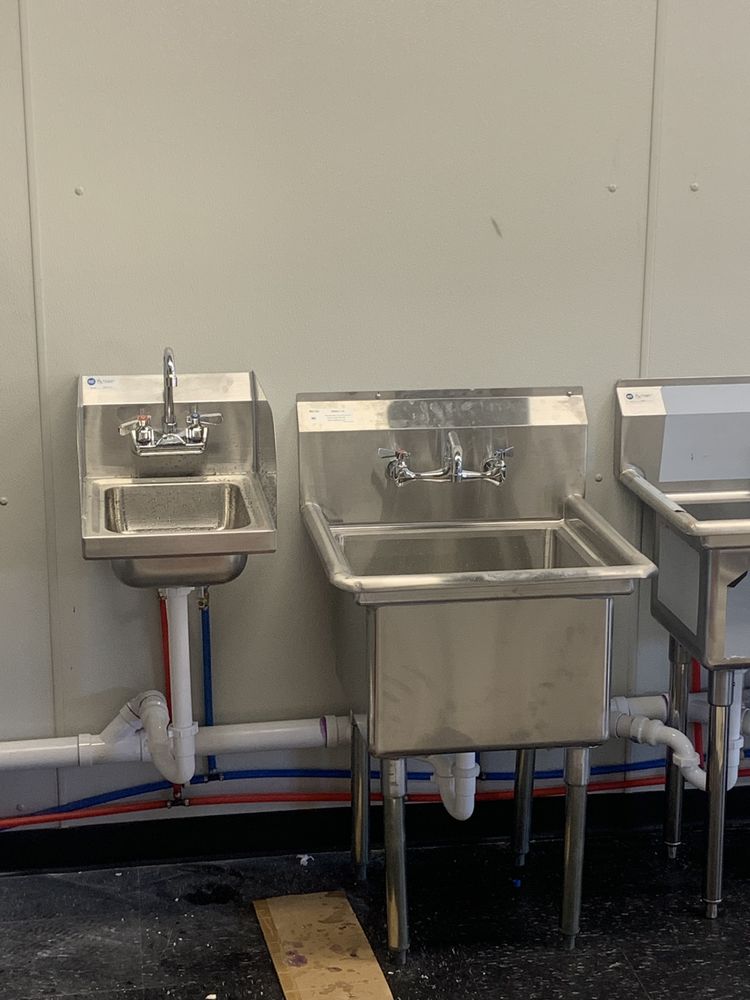 Slide of Pinnacle Plumbing